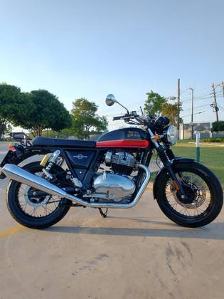 ROYAL ENFIELD INTERCEPTOR 